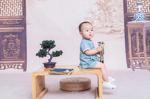 长沙女宝宝换尿布 长沙女宝宝换尿布